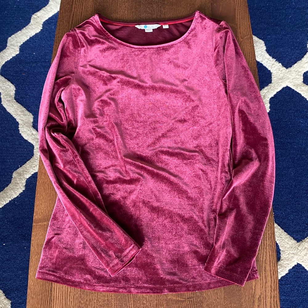 Boden velvet long sleeve top.